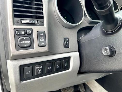 2010 Toyota Sequoia Platinum