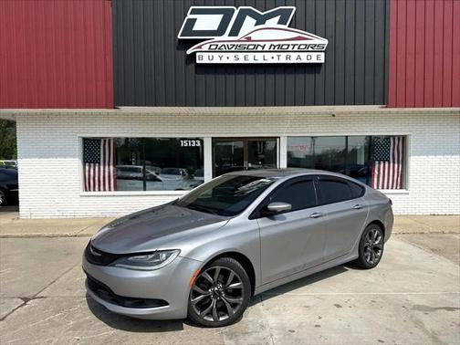 2015 Chrysler 200 S