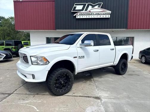 2017 RAM 1500 SLT