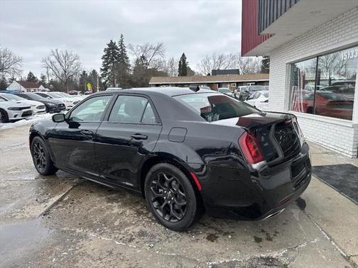 2022 Chrysler 300 Touring