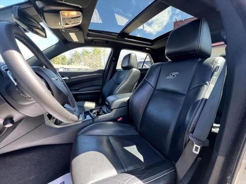 2022 Chrysler 300 S