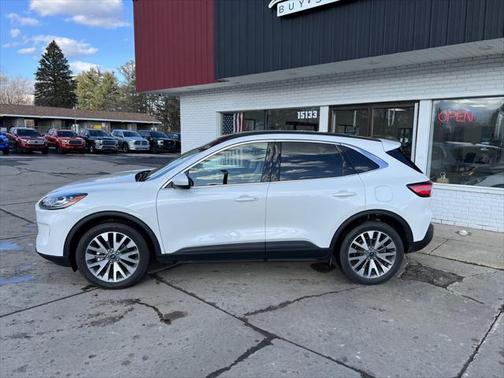 2022 Ford Escape Titanium