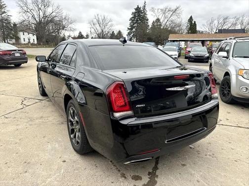 2018 Chrysler 300 S