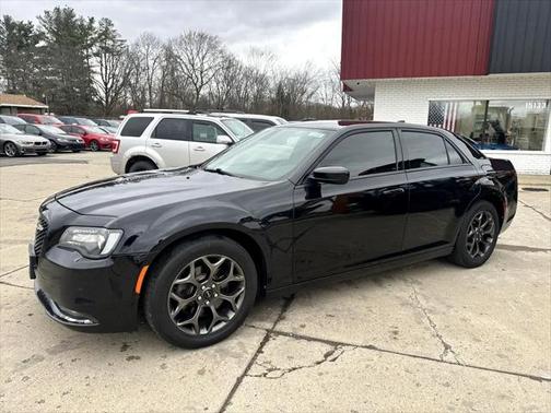 2018 Chrysler 300 S