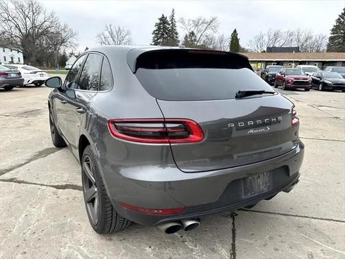 2016 Porsche Macan S