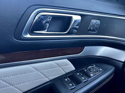 2019 Ford Explorer Platinum