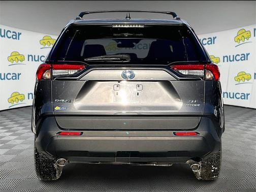 2020 Toyota RAV4 Hybrid XLE