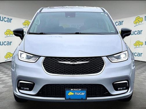 2024 Chrysler Pacifica Touring-L