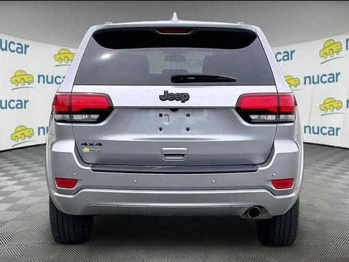 Silver 2021 Jeep Grand Cherokee Laredo X