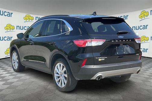 2022 Ford Escape Titanium