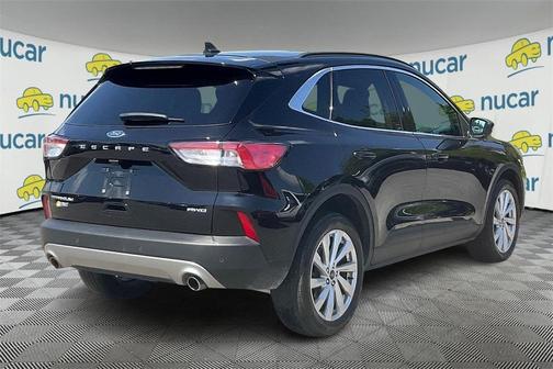 2022 Ford Escape Titanium