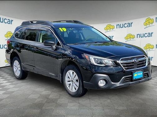 Crystal Black Silica 2019 Subaru Outback 2.5i Premium