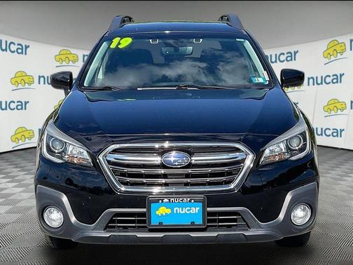 Crystal Black Silica 2019 Subaru Outback 2.5i Premium
