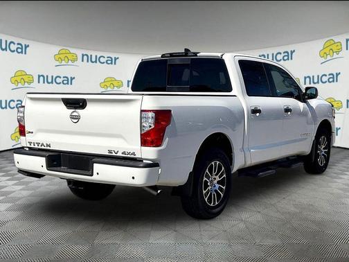 Glacier White 2024 Nissan Titan SV