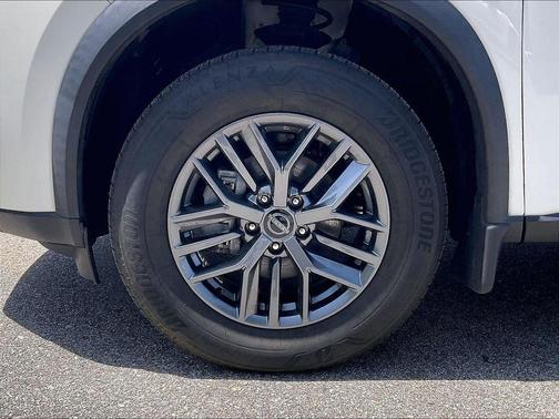 Glacier White 2023 Nissan Rogue S