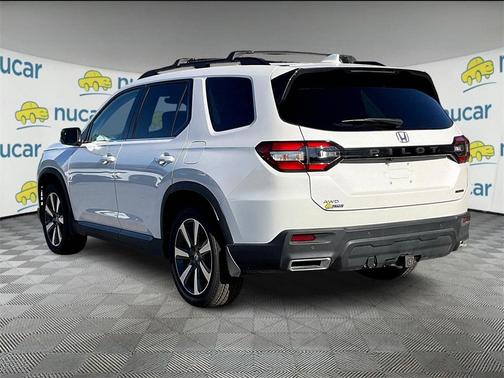 2025 Honda Pilot Sport