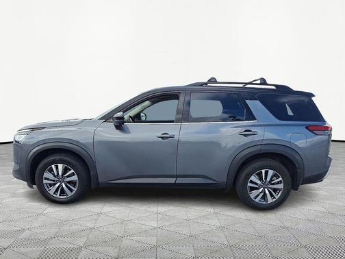 2t Gun Blk Roof 2024 Nissan Pathfinder SL
