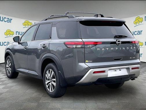 2t Gun Blk Roof 2024 Nissan Pathfinder SL