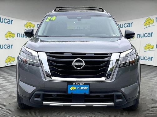 2t Gun Blk Roof 2024 Nissan Pathfinder SL