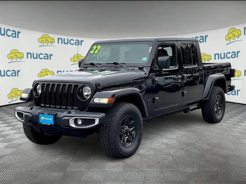 2022 Jeep Gladiator Sport