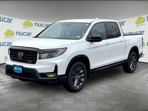 White 2022 Honda Ridgeline Sport