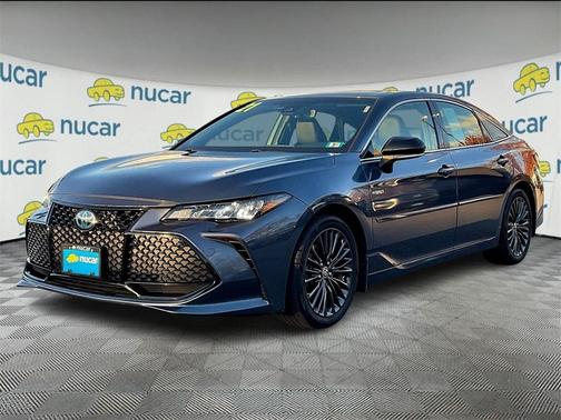 2021 Toyota Avalon Hybrid XSE