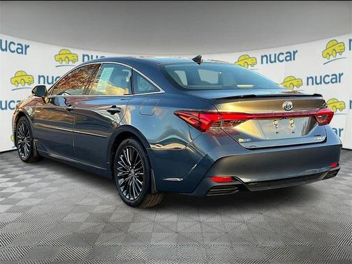 2021 Toyota Avalon Hybrid XSE