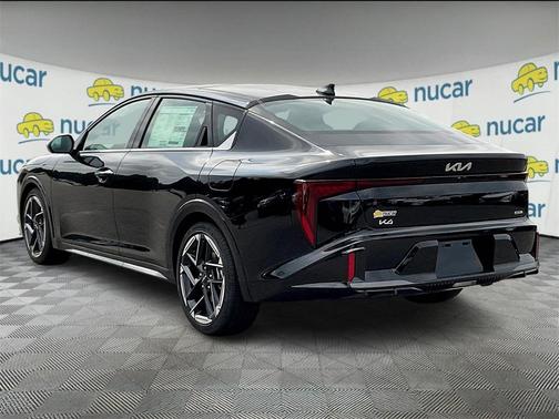 2025 Kia K4 GT-Line