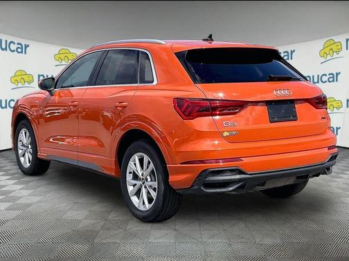 Pulse Orange 2025 Audi Q3 45 S line Premium