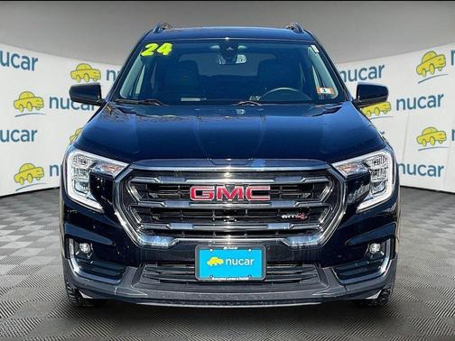 2024 GMC Terrain AT4