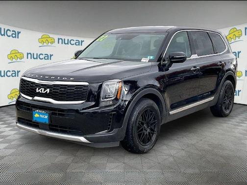 Black 2022 Kia Telluride LX
