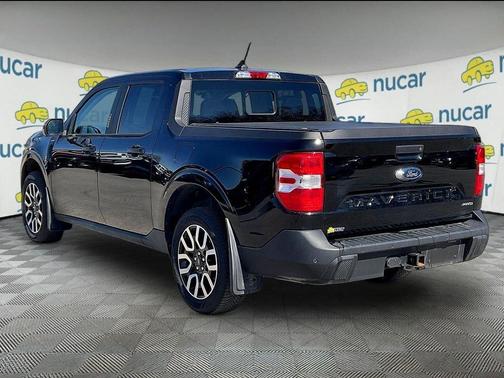 Black 2023 Ford Maverick Lariat