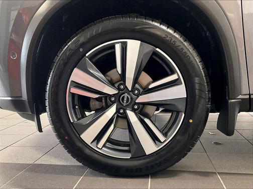 Gun Metallic 2023 Nissan Rogue SL