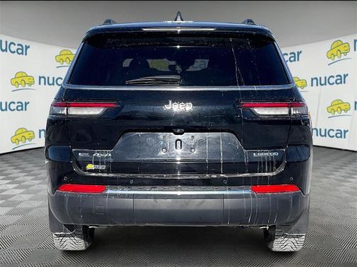 2022 Jeep Grand Cherokee L Laredo