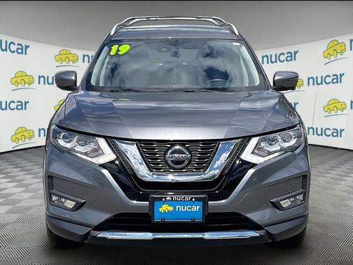 Gun Metallic 2019 Nissan Rogue SL