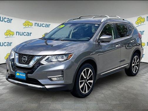 Gun Metallic 2019 Nissan Rogue SL