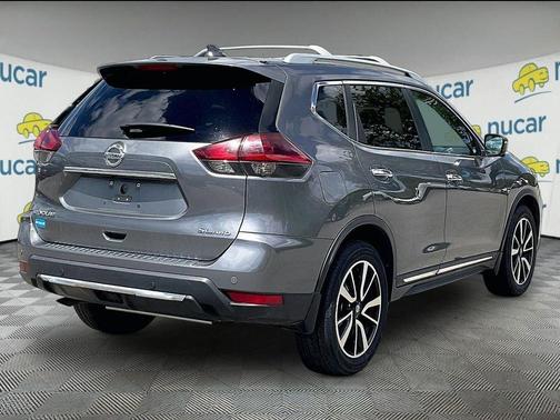 Gun Metallic 2019 Nissan Rogue SL