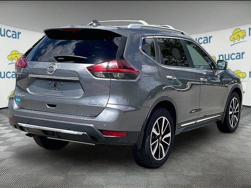 Gun Metallic 2019 Nissan Rogue SL