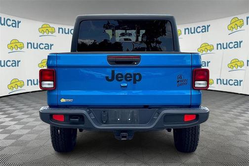 2022 Jeep Gladiator Sport