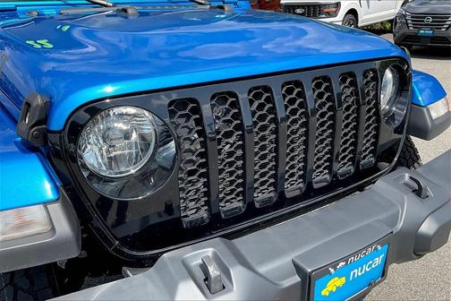 2022 Jeep Gladiator Sport