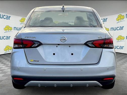 2022 Nissan Versa 1.6 SV