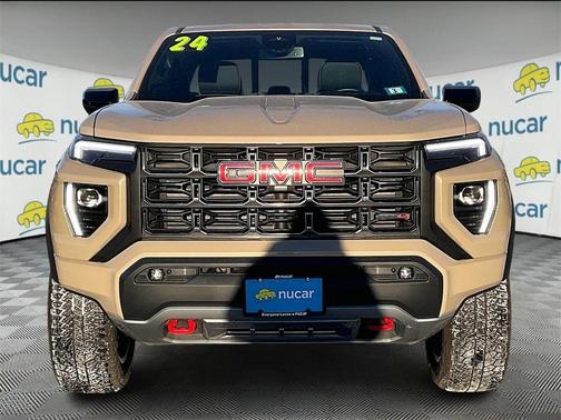 2024 GMC Canyon AT4