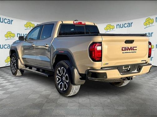 2024 GMC Canyon AT4
