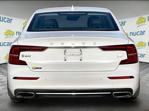 2022 Volvo S60 Recharge Plug-In Hybrid T8 Inscription Extended Range