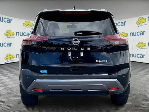2022 Nissan Rogue SL