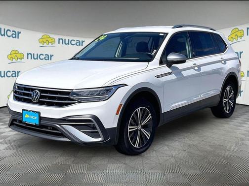 Pure White 2024 Volkswagen Tiguan 2.0T Wolfsburg Edition