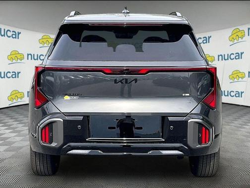 Gray 2027 Kia Seltos X-Line