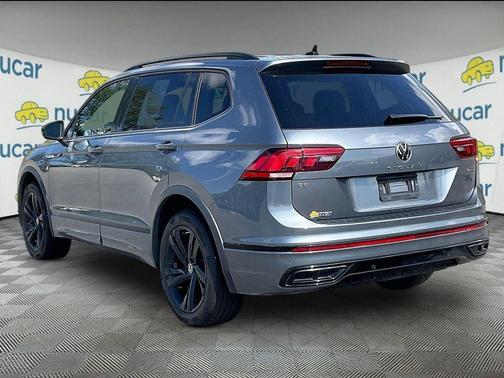 Platinum Gray Metallic 2023 Volkswagen Tiguan 2.0T SE R-Line Black
