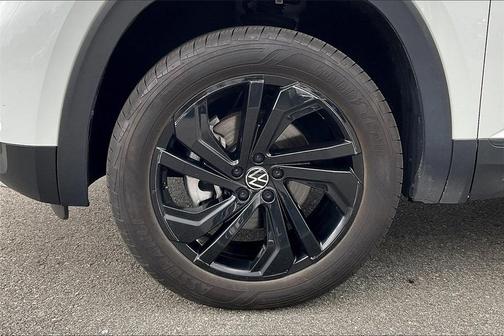 2022 Volkswagen Atlas 3.6L SE w/Technology