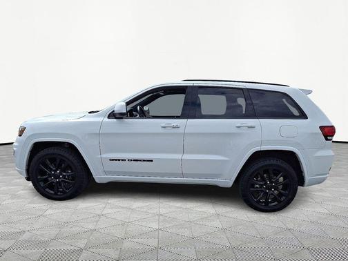 White 2021 Jeep Grand Cherokee Laredo X